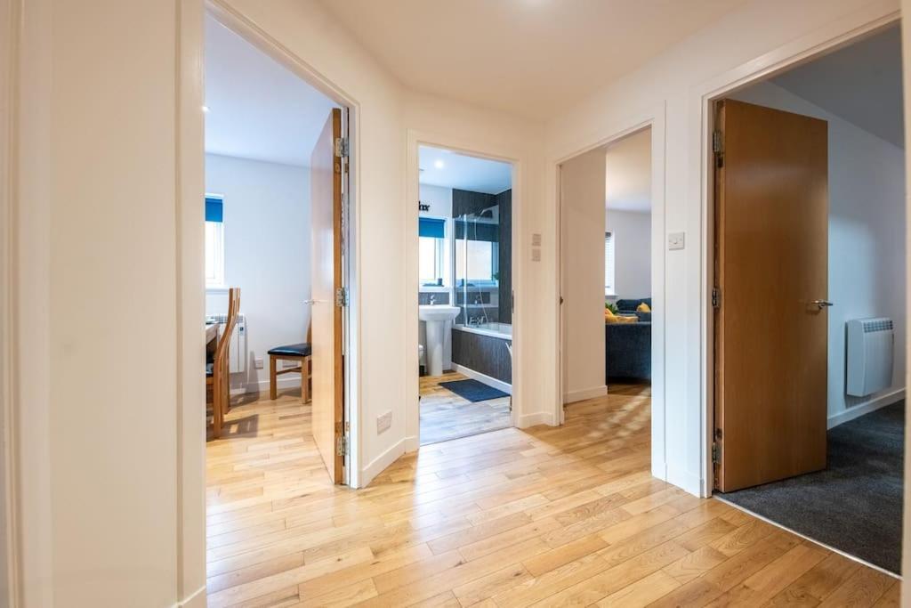 Modern City Centre Apartment In Inverness Exteriör bild